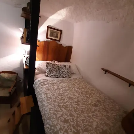 La Grotta * Fabrica di Roma